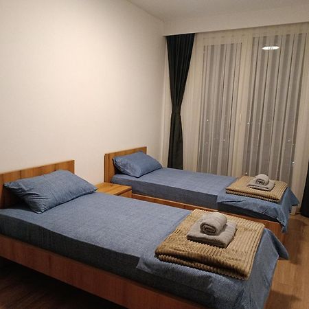 18Th & 16H Floor Secure Luxury Condos With Pool & Fitness Included In Price سكوبجي المظهر الخارجي الصورة