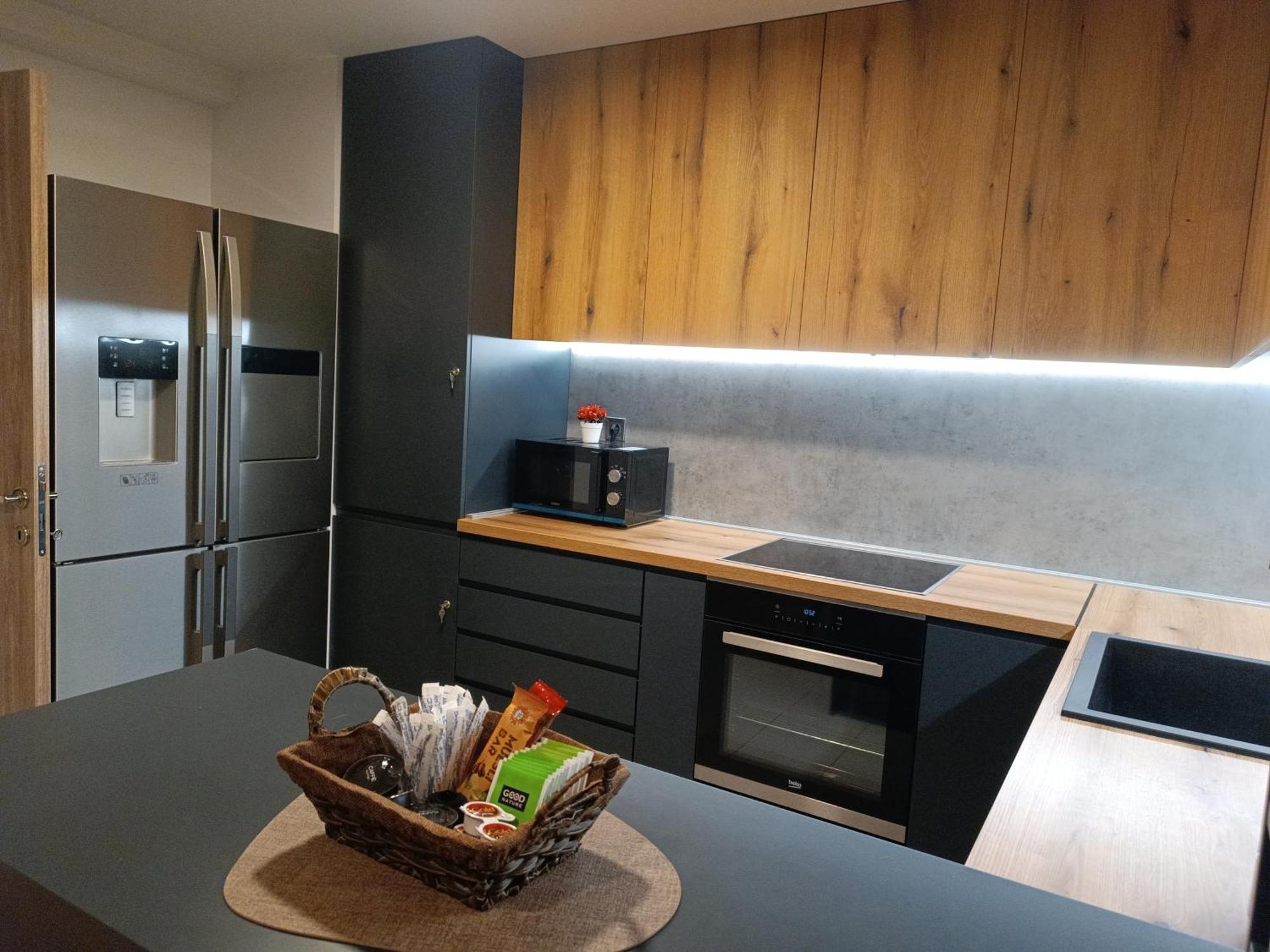 18Th & 16H Floor Secure Luxury Condos With Pool & Fitness Included In Price سكوبجي المظهر الخارجي الصورة