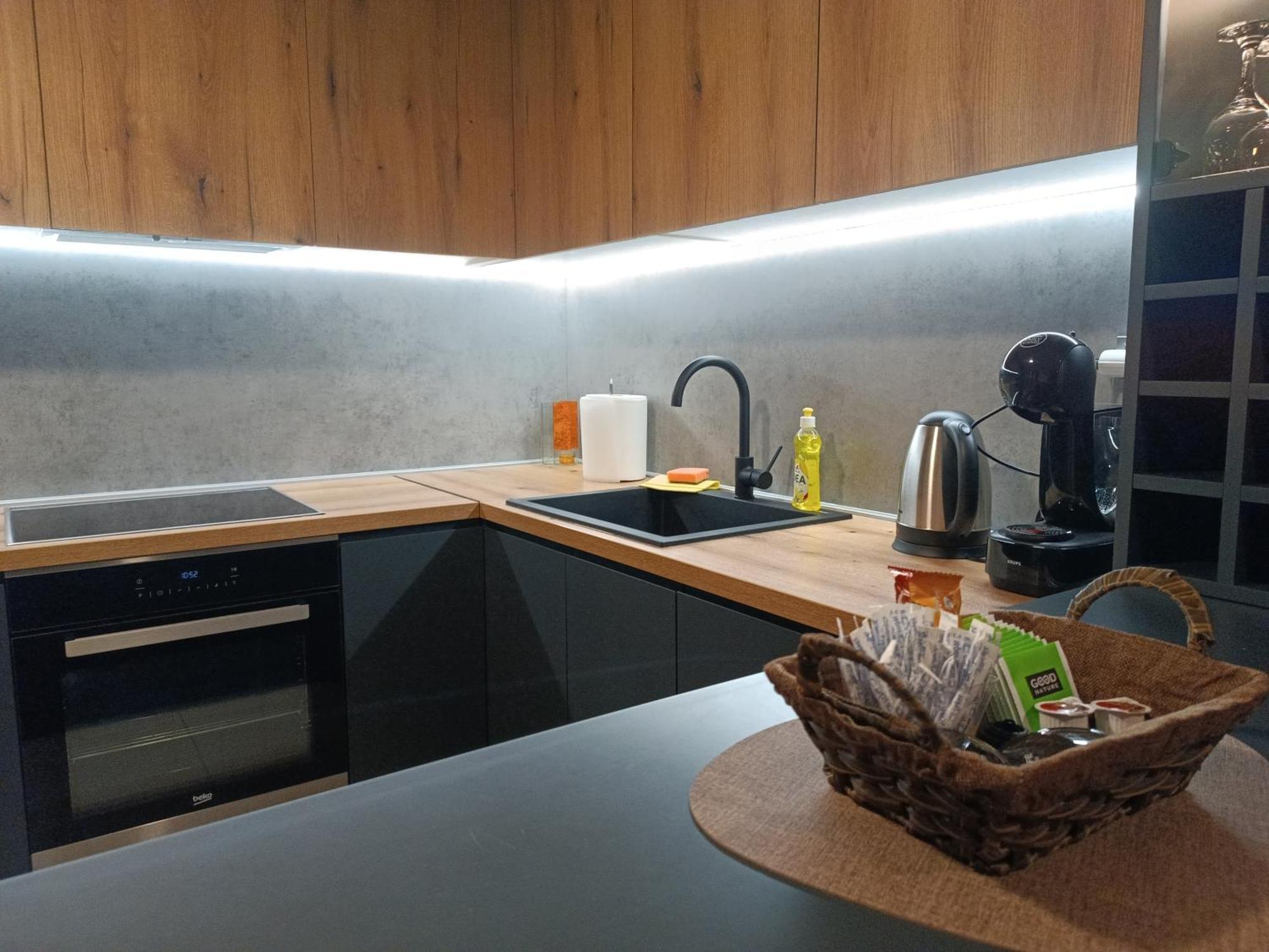 18Th & 16H Floor Secure Luxury Condos With Pool & Fitness Included In Price سكوبجي المظهر الخارجي الصورة