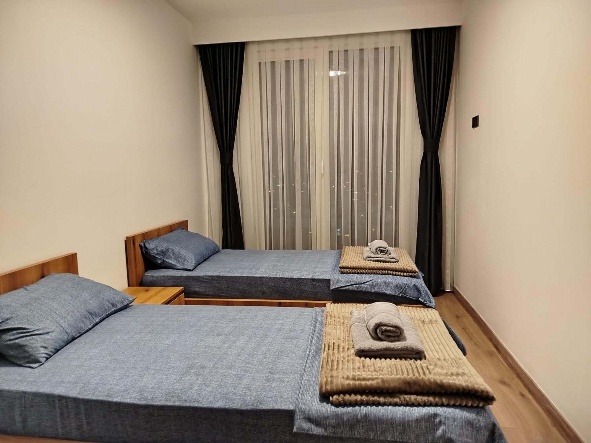 18Th & 16H Floor Secure Luxury Condos With Pool & Fitness Included In Price سكوبجي المظهر الخارجي الصورة