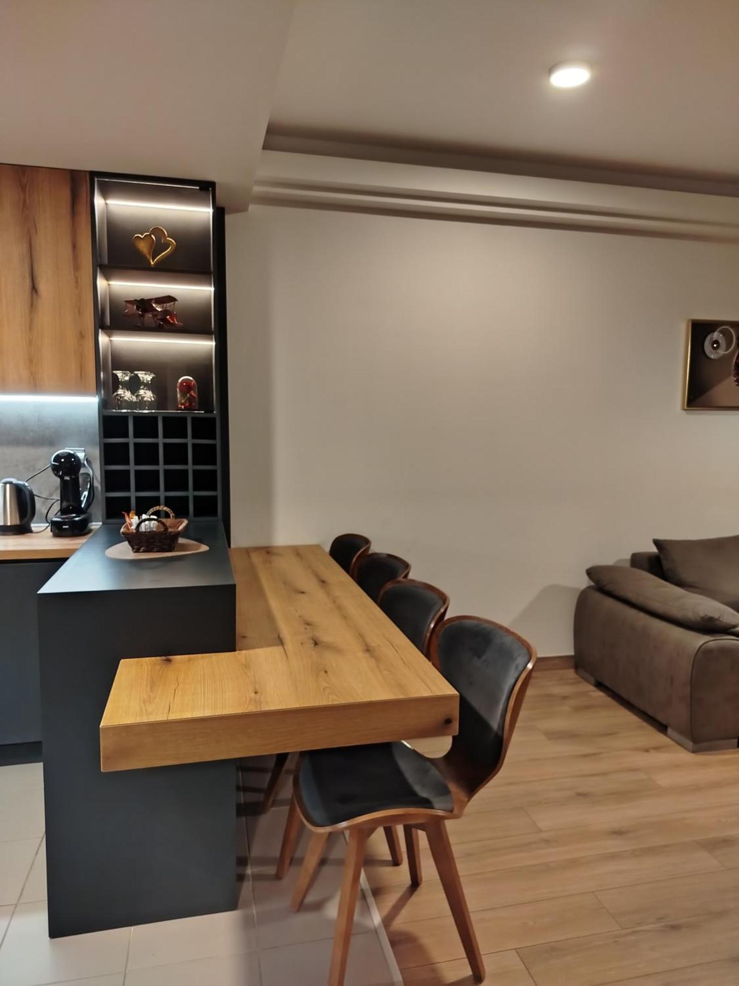 18Th & 16H Floor Secure Luxury Condos With Pool & Fitness Included In Price سكوبجي المظهر الخارجي الصورة